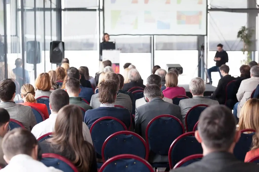 Leistungen in Bochum - Safety Point nimmt regelmäßig an Schulungen teil und besucht Messen